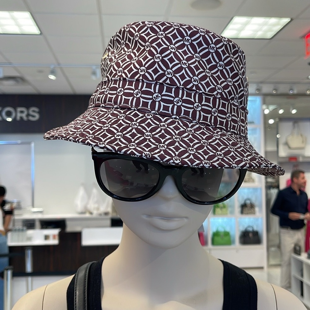 Michael Kors Women’s MK Logo Jacquard Bucket Hat
OXBLOOD 
NWT - Picture 4 of 16